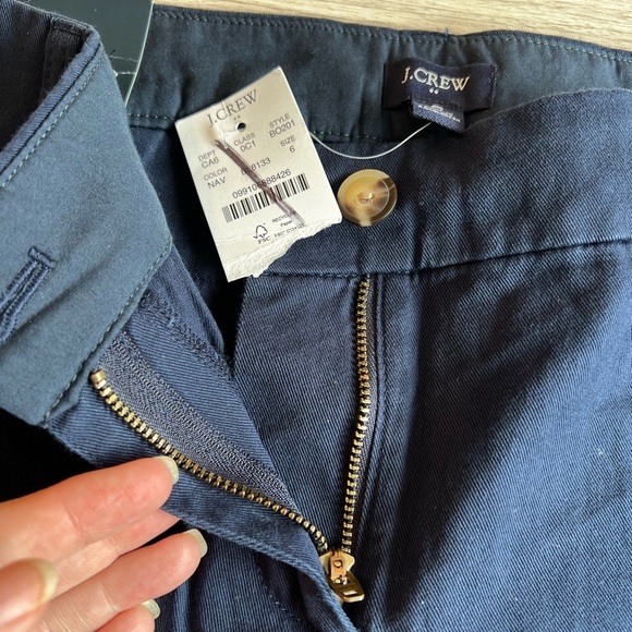 J. Crew | NWT | Women’s | Classic | Chino Short | 7” | Navy | 6 - Picture 3 of 7
